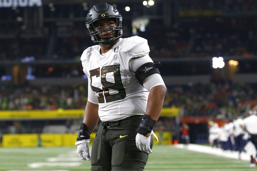 5. Cincinnati (4-11-1) — Penei Sewell, OT, Oregon, Jr.